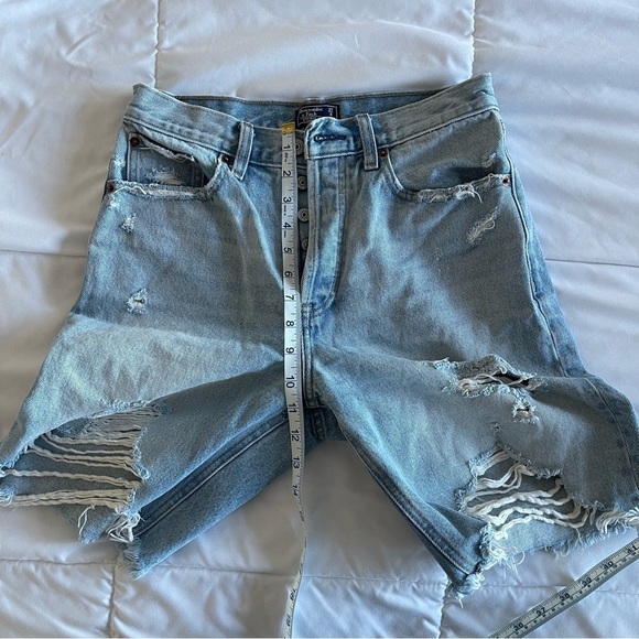 Long Distressed Jean Shorts Abercrombie and Fitch - Picture 6 of 8